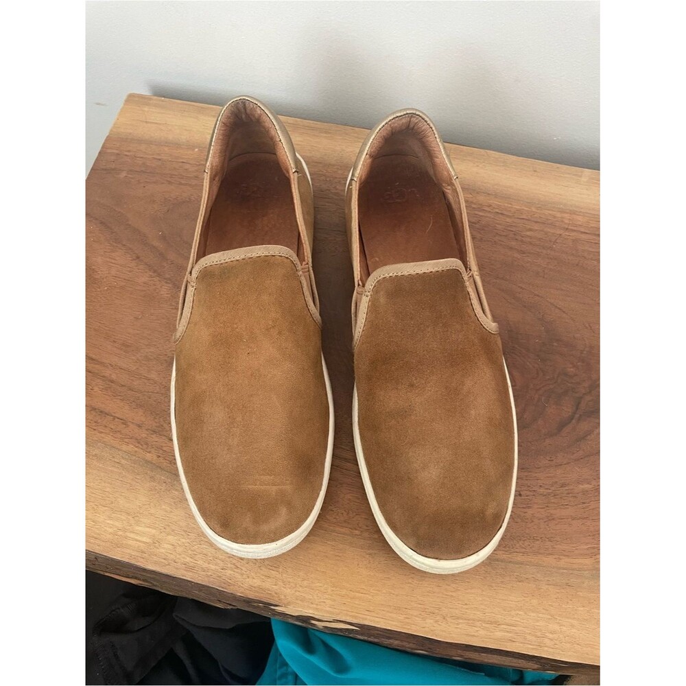 UGG Women’s Suede Slip-On Loafers in Brown Chestnut Size 9